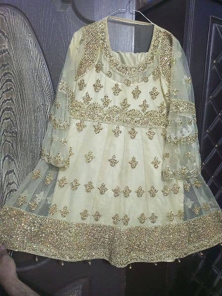 fancy party wear dress in very good condition use only few hours 6