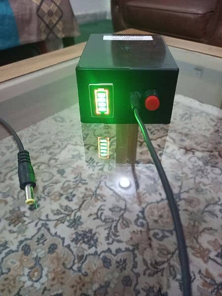 Router /WiFi router rechargerable lithium battery backup 8 to 9 hours. 1