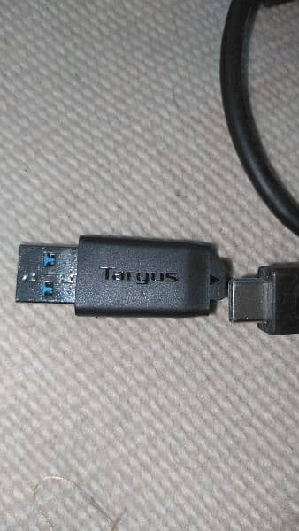 targus type C+USB to external hard drive cable 4