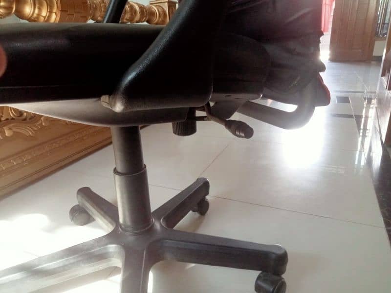 imported Office Mesh Chair 3