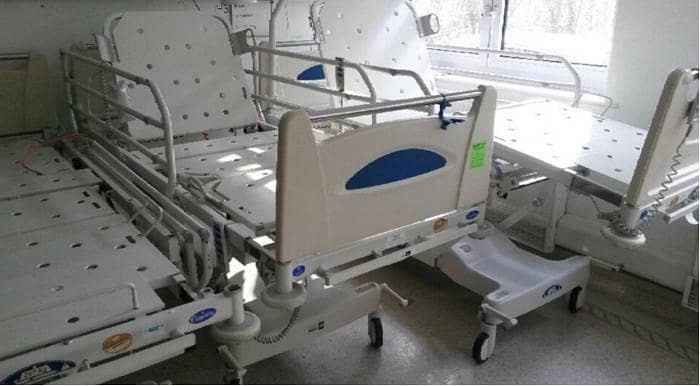 ICU beds/Manual medical bed/Surgical bed /Hospital bed/Patient bed 1