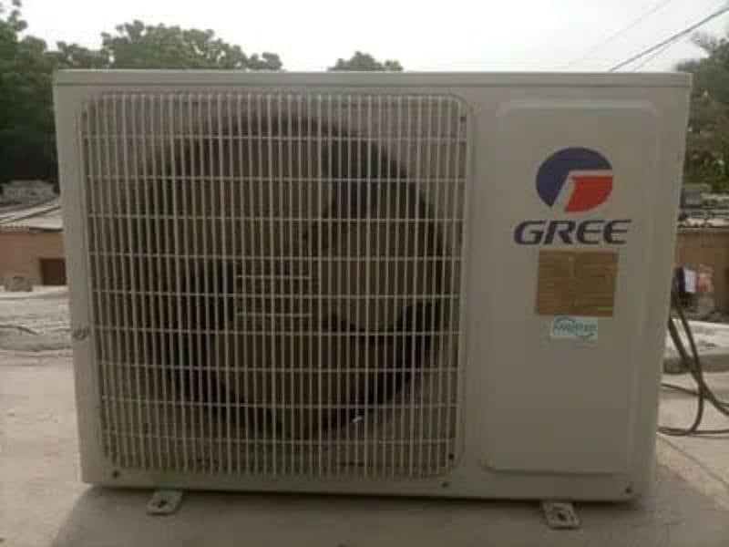 gree 1.5 ton ac inner outer 10/10 condition 1