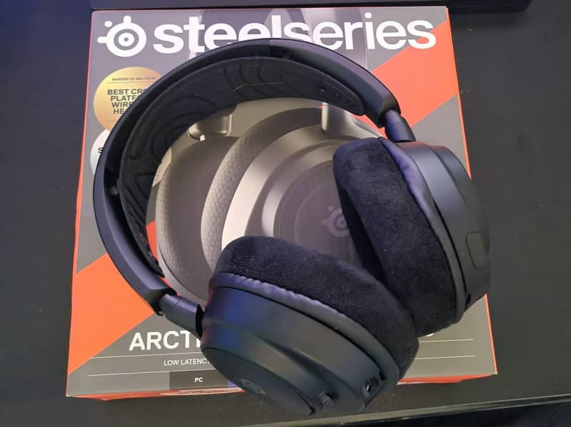 SteelSeries Arctis Nova 7 Wireless Multi-Platform Gaming Headset 0