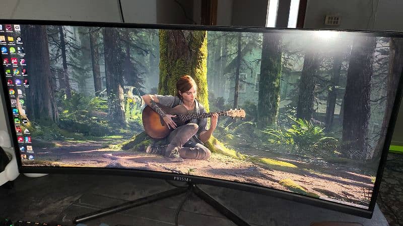 Prism + 34 inch ultrawide curved 100hz Monitor 1