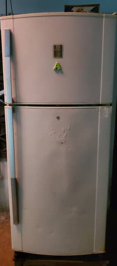 Dawlance fridge Full Size 100% perfect
