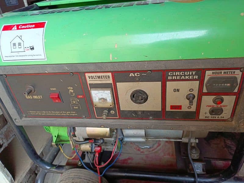 2.5kv generator ready to use with lush condition for sale 1