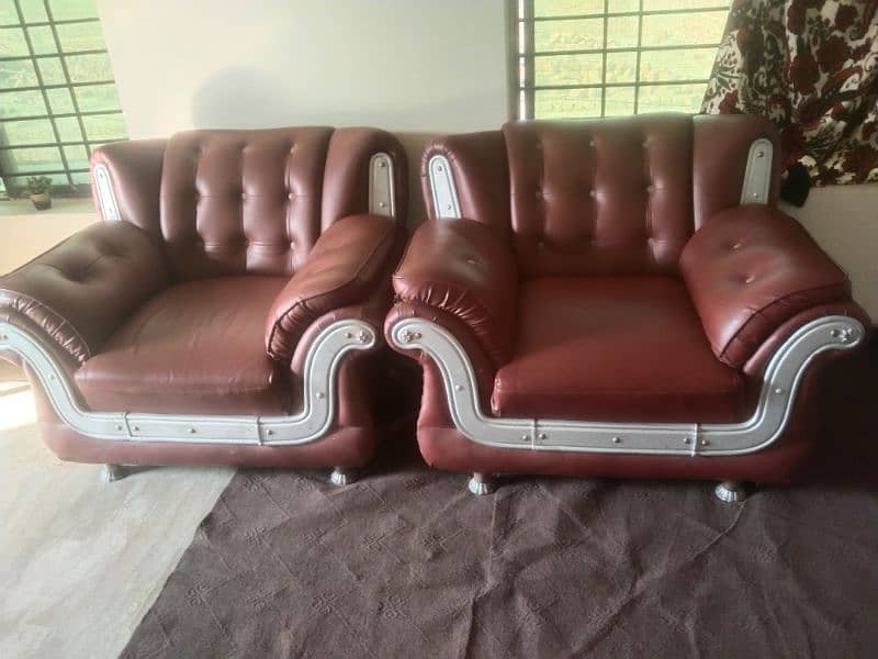 Good condition koi mala ni strong havy sofa set 7
