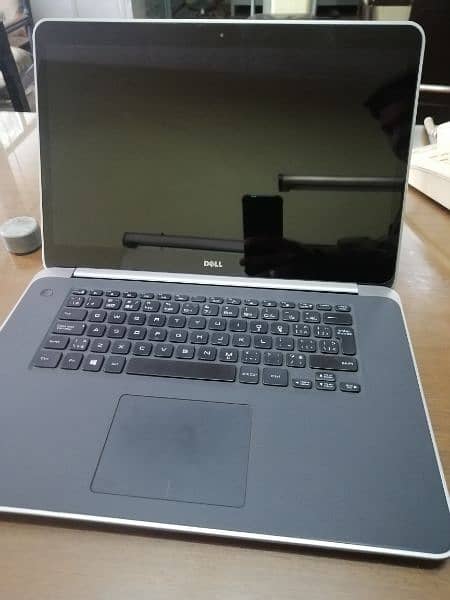DELL Laptop M3800 1