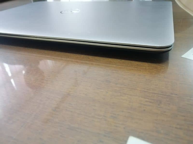 DELL Laptop M3800 2