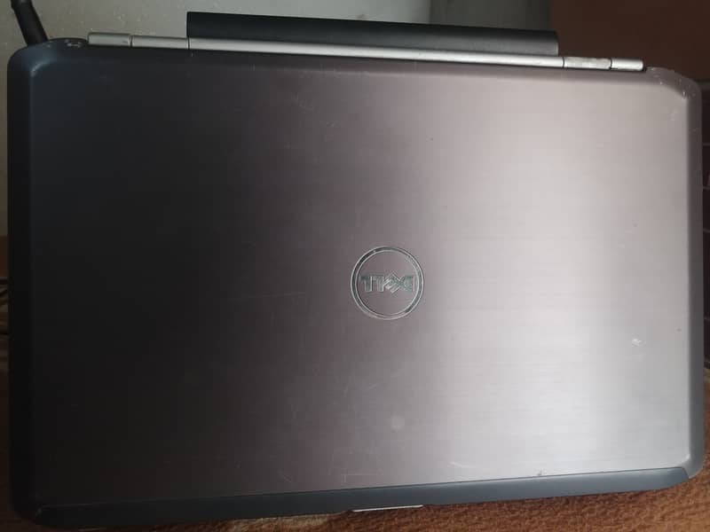 Dell Latitude E5520 Laptop 2