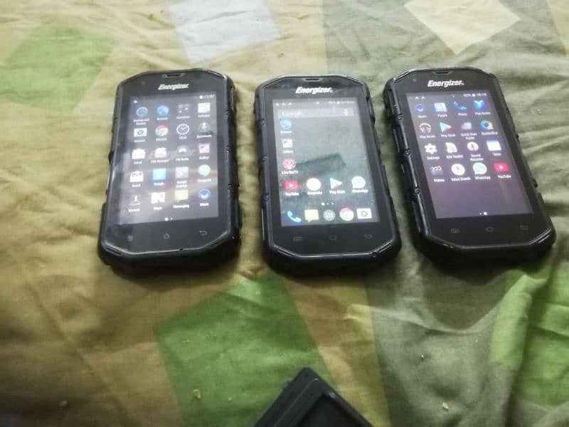 2 rugged mobiles 13