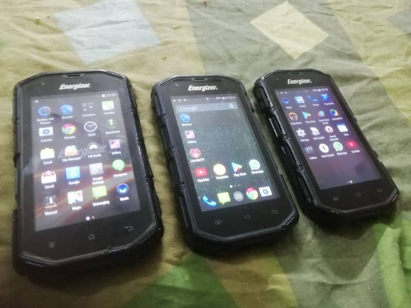 2 rugged mobiles 14