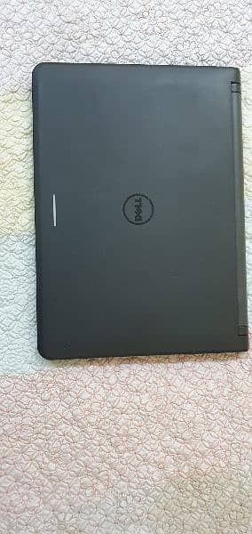 laptop  1 TB storage 8gb ram 0