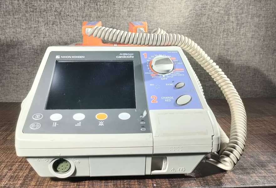 Medical Equip Importer Defibrillator, Anesthesia, Vents, Monitors, ECG 4