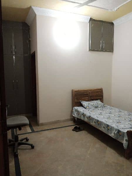 beautiful furnished ac room available on rent for jobian male 4