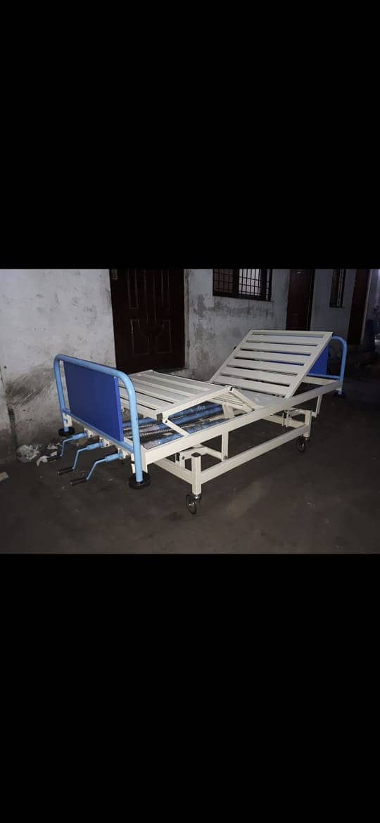 Manufacture Hospital Furniture Medical Bed Patient Bed Surgical Bed 4