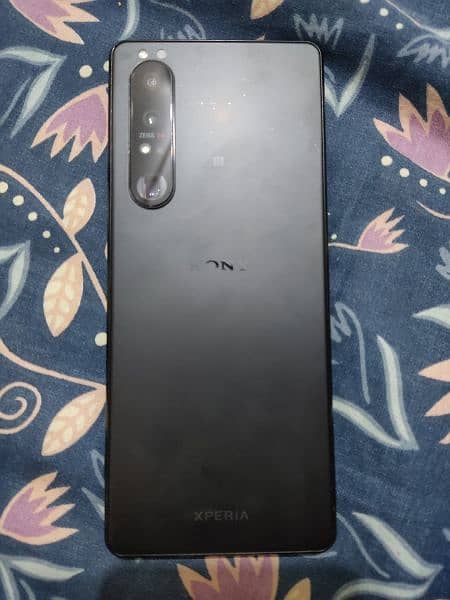 Sony Xperia 1 Mark 3 7