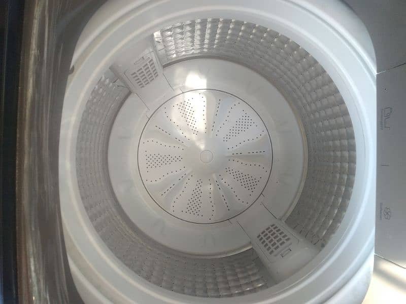 Haier washing machine 150 Kg. 4