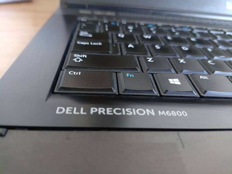 Dell M6800 Gaming Laptop IMPROTED 8