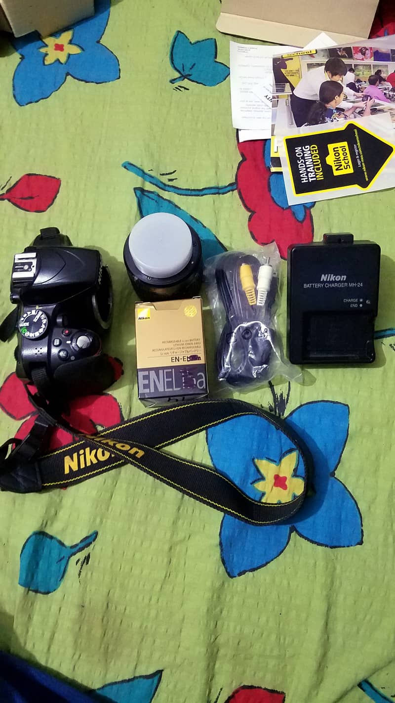Nikon D3300 DSLR Camera 24MP / with  18-55mm Lens Full Accessories 0