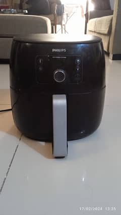 Fritadeira Airfryer Essential XL Digital Philips Walita RI9270 6L Preta  2000W 220V - Carrefour - Carrefour