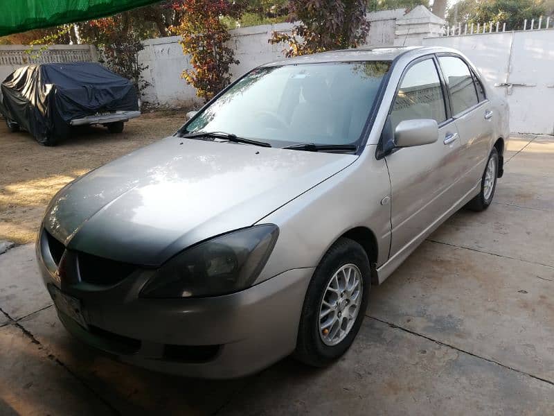 Mitsubishi lancer 1.6 glx Sunroof CVT 13