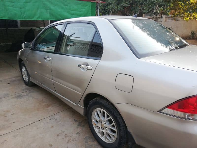 Mitsubishi lancer 1.6 glx Sunroof CVT 17