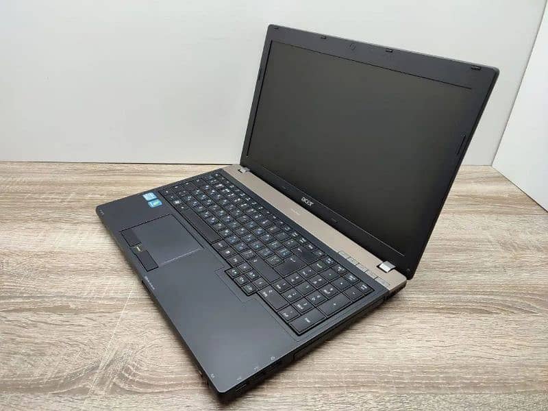 Acer corei5 Laptop 15.6"display numeric keyboard 6hr battery timing 3
