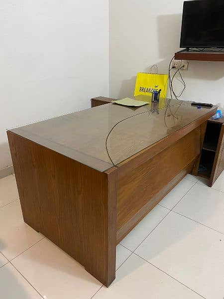 Office Table With Shelfer 2