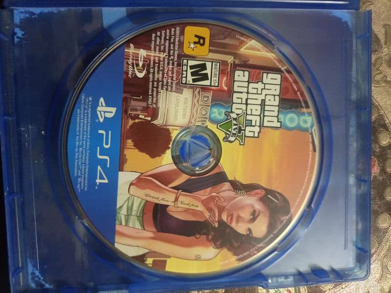 GTA V (PS4) 2