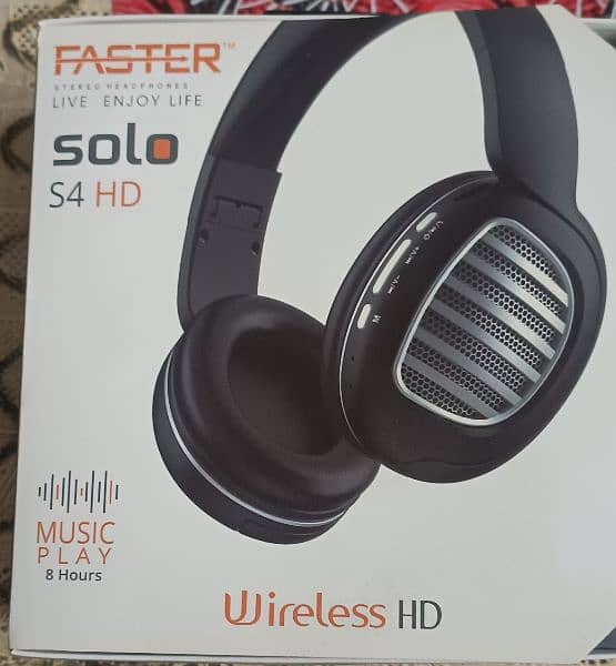 Solo Wireless S4 Hd Headfones in Mint condition 3