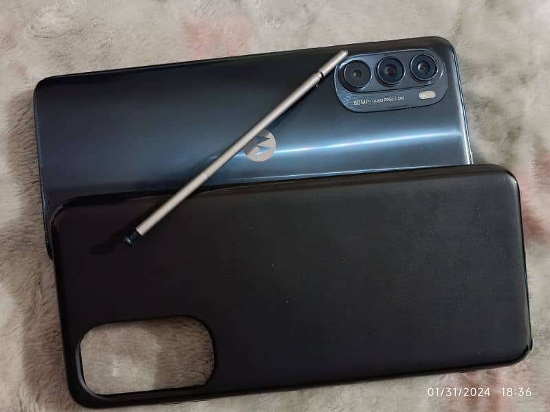 Motorola G stylus 5G 2022 / Price FNF 1