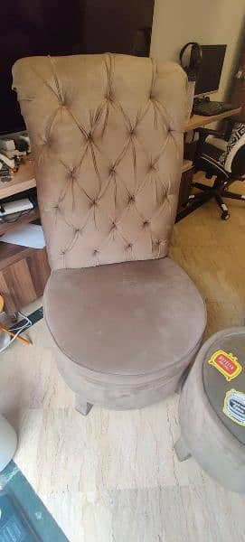 Room Chairs with Table 10/10 condition 2