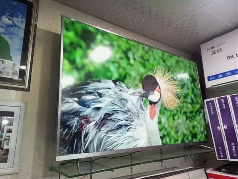 101 inch - 8k QLED Samsung Models phon + watsup 03227191508 0