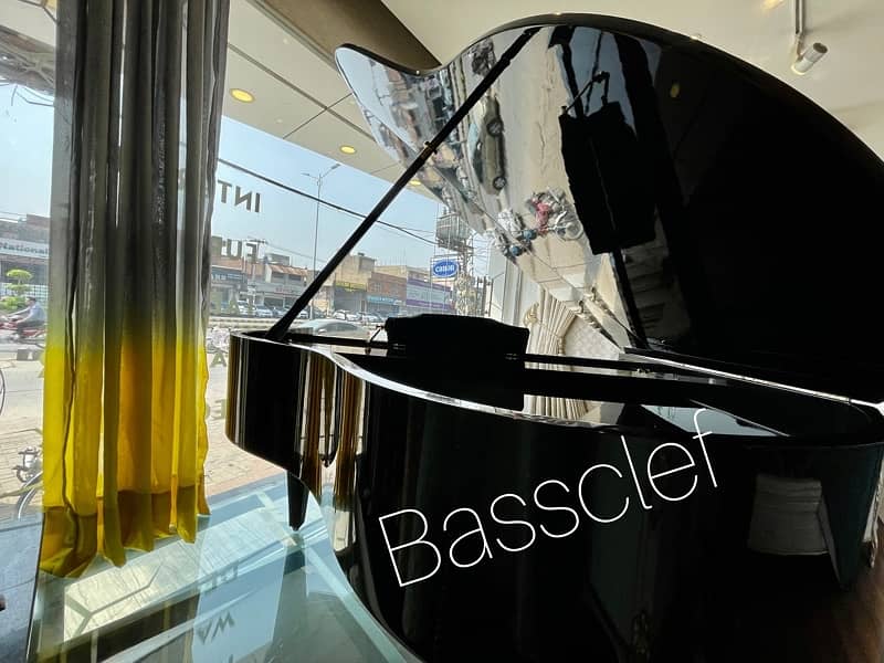 Bassclef Grand Piano / sofa / rug / pool table / keyboards 5