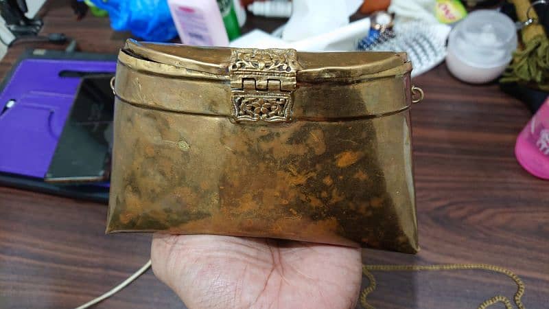 antique brass clutch 3