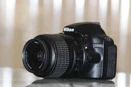Nikon d3200 fresh piece with kit lens