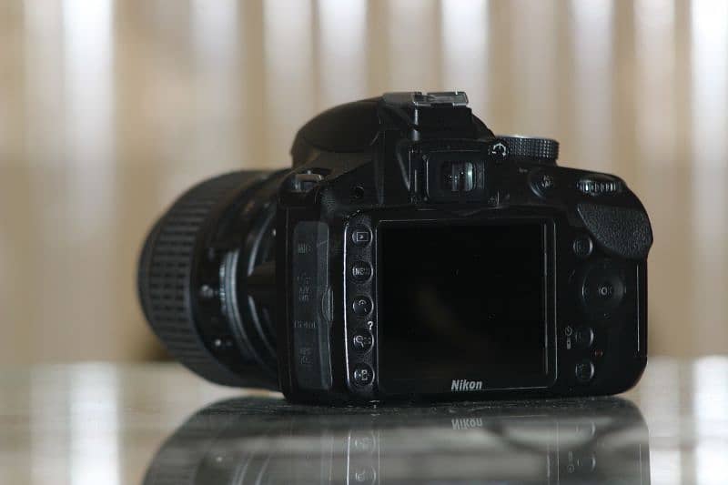Nikon d3200 fresh piece with kit lens 2