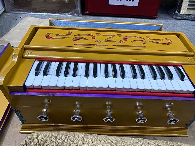 brand new harmonium 0