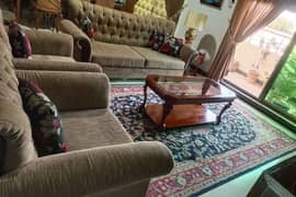 5 seater sofa set in excellent condition 0