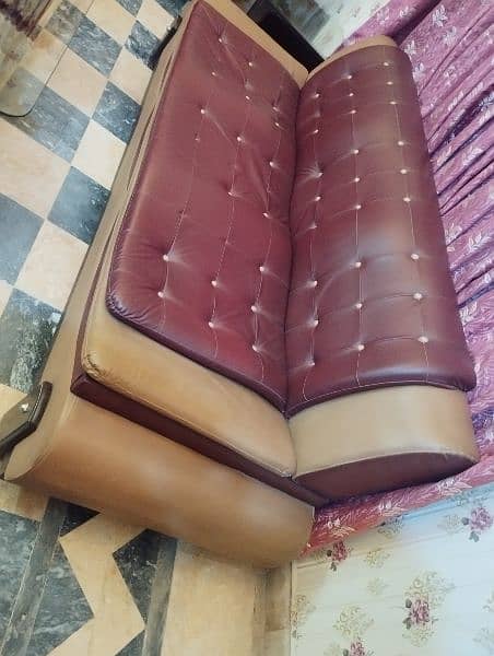 5 Seater Sofa Set in Good Condition 8