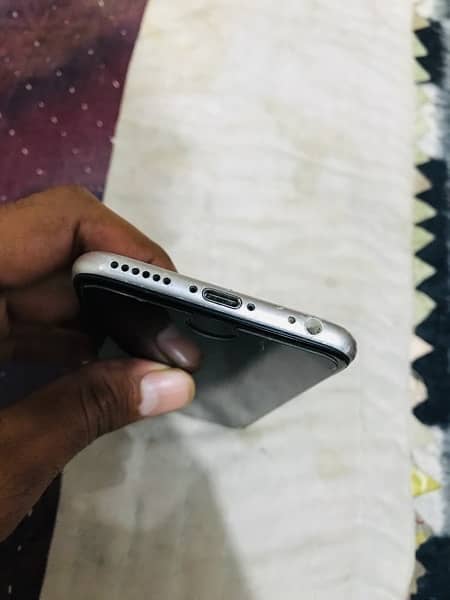 Iphone 6s Fingerprint Ok , PTA prove, Available for Parts 3