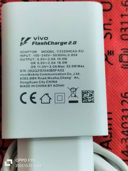 Vivo v20 ka 33 wat flash fast charger original box wala for sall 0