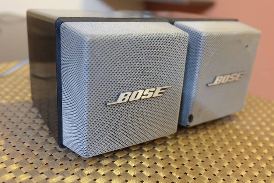 Pair of Bose Single Speaker, Center Speaker Bose subwoofer 1