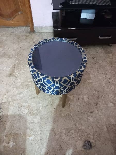 2 bed room chairs with table 2