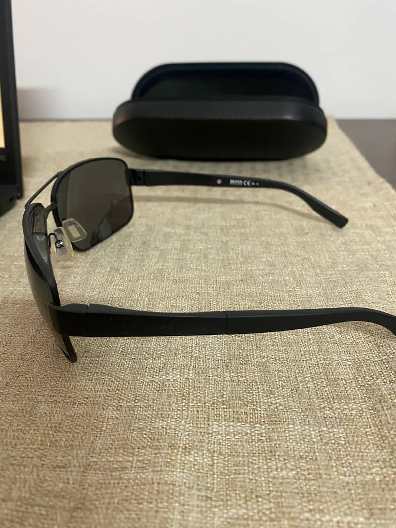 Sunglasses /Hugo Boss 4