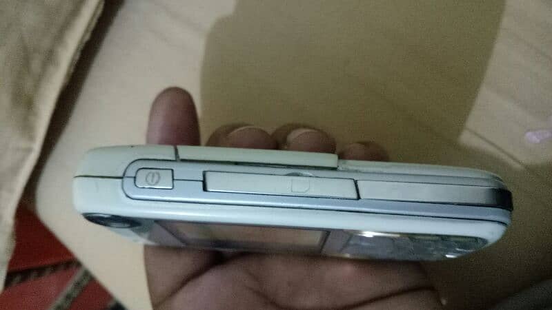 Nokia 6680 very good condition 1