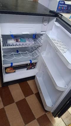 Refrigerator dawlance haier