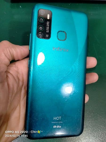 Infinix Hot 9 with box charger 1
