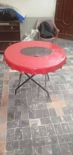 Round Dining table.